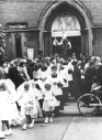 Procession 1967 (247073 bytes)